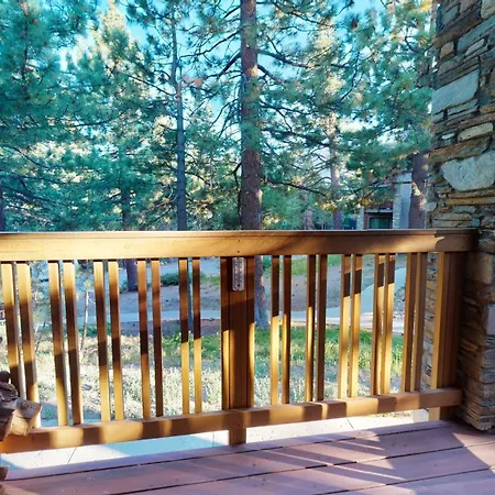 Summit 49 Apartment